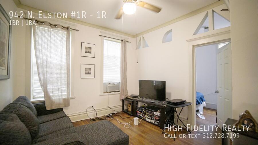 Foto del edificio - 942 N Elston Ave