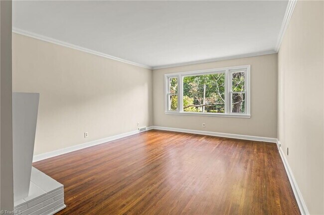 Foto del edificio - 3 Bedroom Ardmore Home- Pets Welcome-Flexible Lease Lengths Available