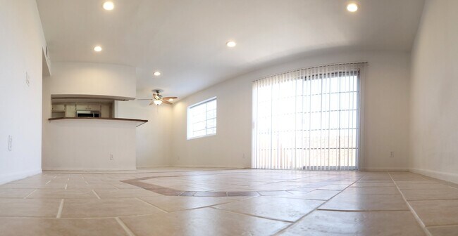 Foto del edificio - 11020 Hesby St