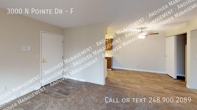 Foto del edificio - 3000 N Pointe Dr