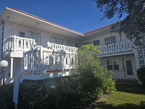 Building Photo - 1320 NW 43 Terrace