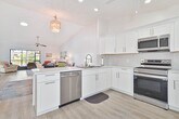 Foto principal - ***FULLY FURNISHED - 2/2 Villa W/Garage - ...