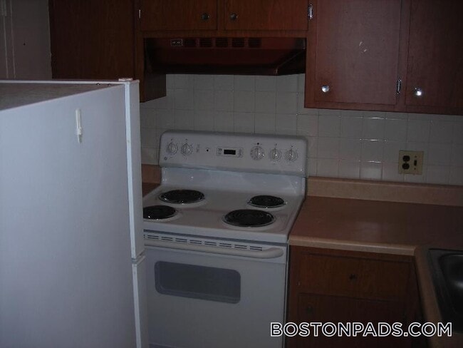 Foto del edificio - 524 Putnam Ave