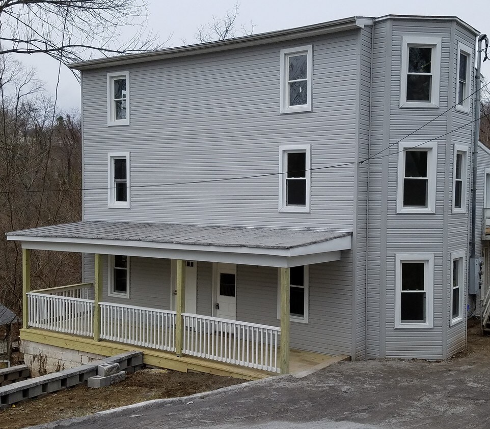 729 E D St, Brunswick, MD 21716 Apartments in Brunswick, MD