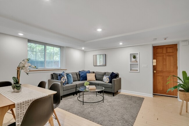 Photo - 12 Shepard St Townhome