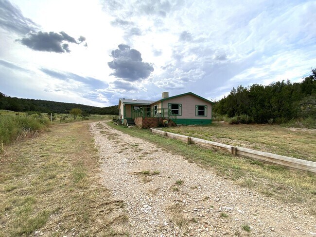 Building Photo - 27 Hillcrest Rd