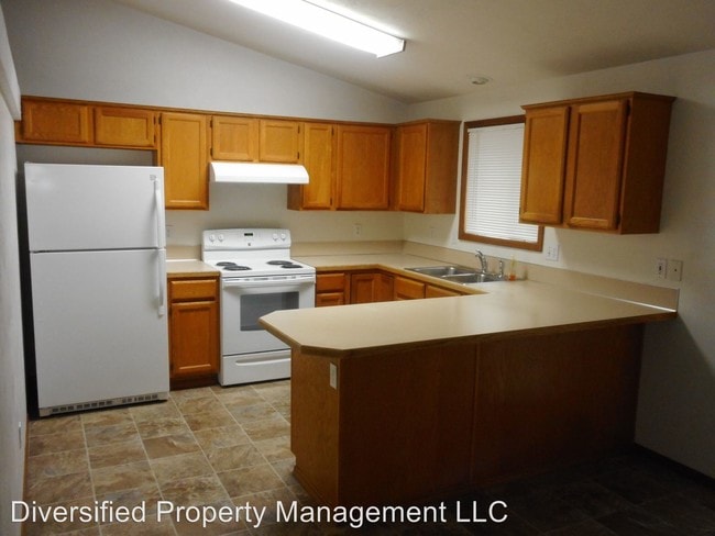 Building Photo - 3 br, 2 bath House - 226 Goldfish Farm Rd