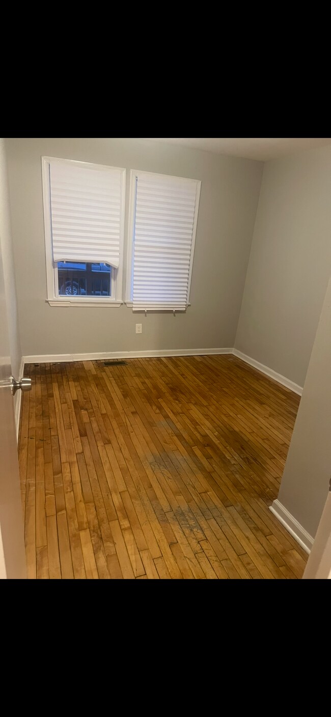 Foto del edificio - 220 Colgate Ave