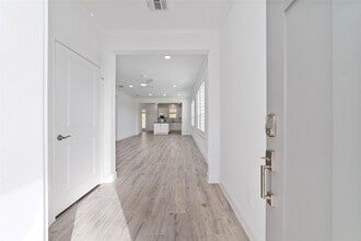 Building Photo - 14435 Gdn Grv Ct