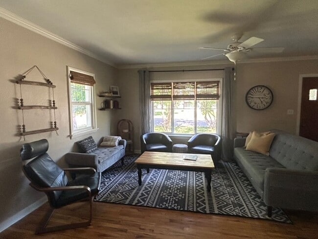 Foto del edificio - Charming 3 Bedroom, 2 Bath House on the East Side of Kalispell