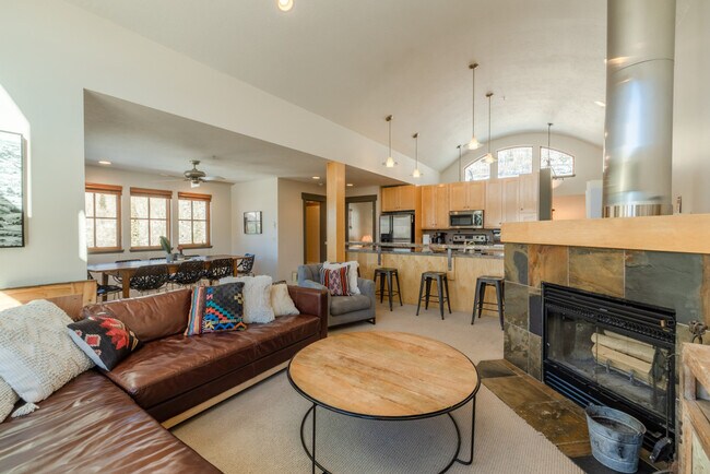 Foto del edificio - 12150 Big Cottonwood Canyon Rd