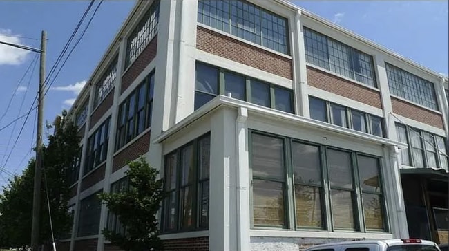 Front of Building - 881 Memorial Dr SE