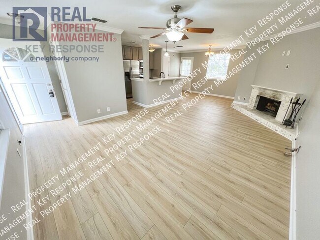 Foto del edificio - Fabulously Remodeled 3 Bed/2Bath Ranch nea...