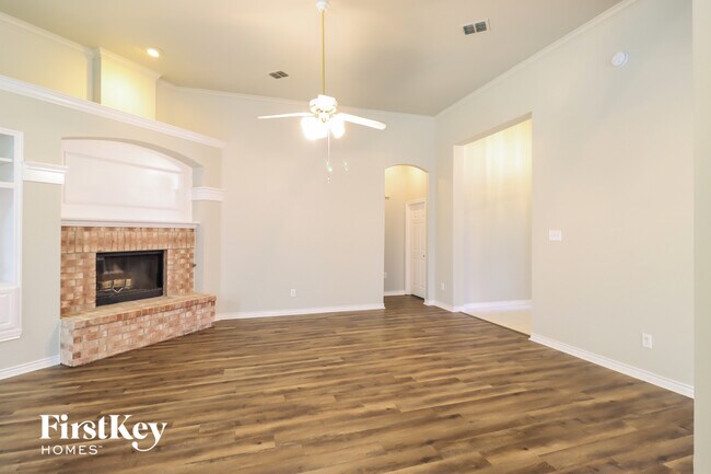 Foto del edificio - 2204 Reedway Ct