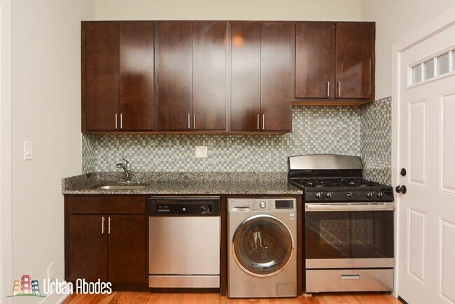 Foto del edificio - 636 W Oak St