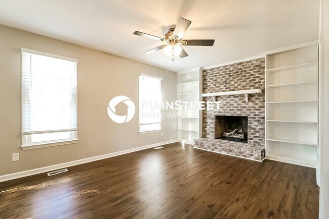 Foto del edificio - 3 Bedroom Pet-Friendly Home in Raleigh, NC with Main Street Renewal