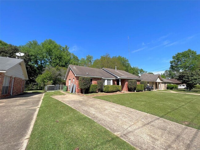 Foto del edificio - 5725 Bangor Ct
