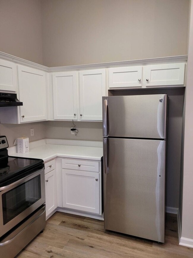 Building Photo - 3/2.5 in College Park! 1st month's rent FREE with 13-month lease!!