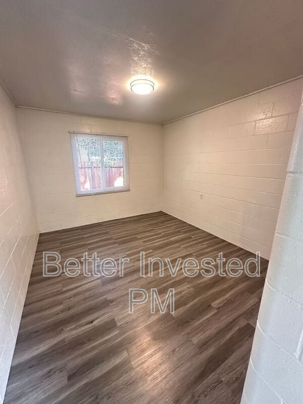 Foto del edificio - 570 Talmage Rd