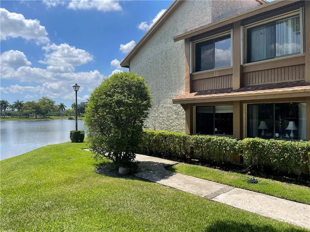 261 Wimbledon Lake Dr, Plantation, FL 33324 Townhome Rentals in
