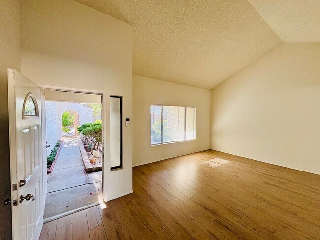 Foto del edificio - 36778 Spanish Broom Dr