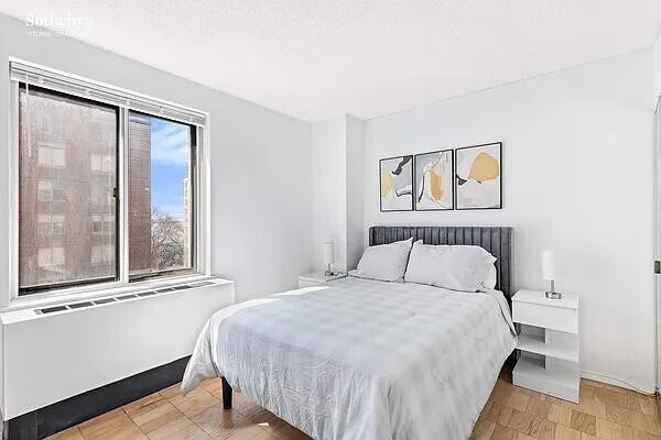 Foto del edificio - 280 Rector Pl