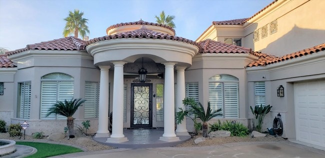 Building Photo - 1409 E Coral Cove Dr