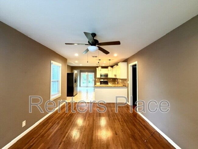 Building Photo - 717 S Louisville Ave