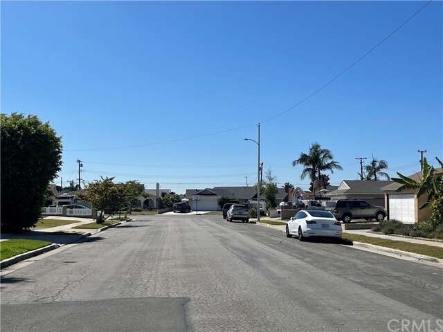 Building Photo - 6181 Albion Dr