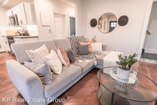 Foto del edificio - 4 br, 2 bath House - 867 Gladden Rd