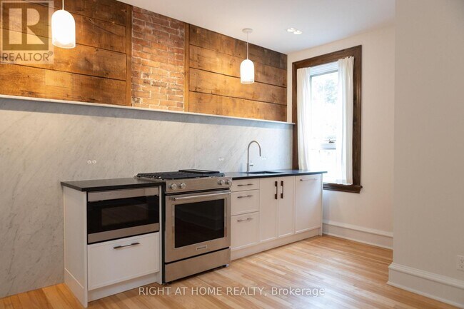Photo du bâtiment - 479 Rue Wilbrod St