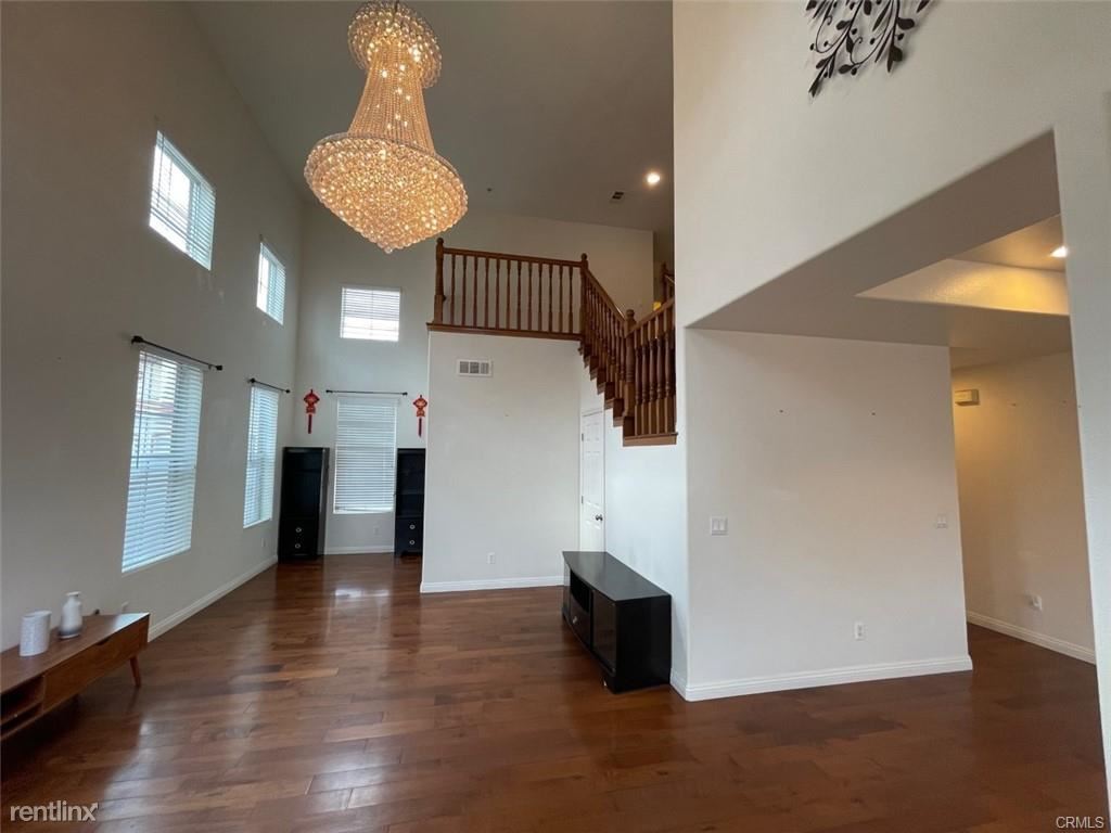 Primary Photo - 4 br, 3 bath House - 4937 Peck Rd Unit C