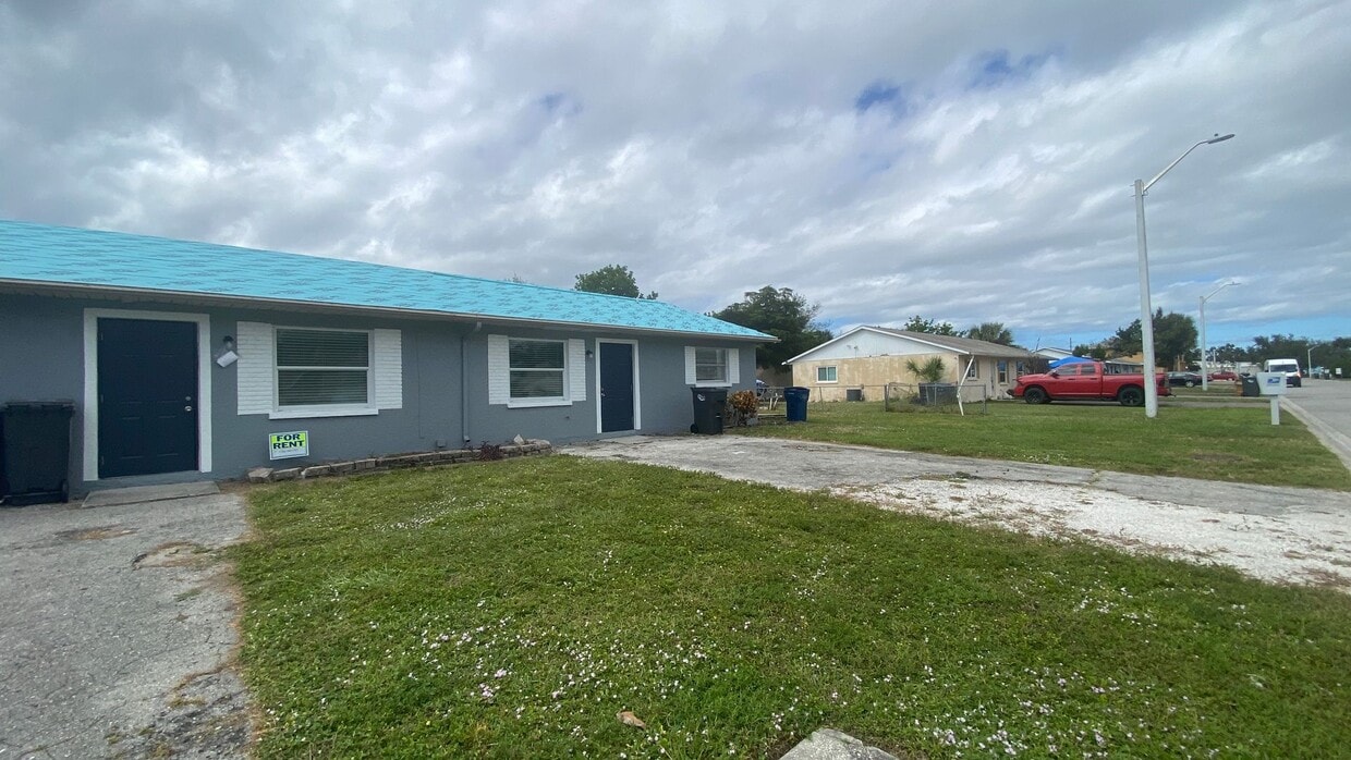 Primary Photo - Beautifully Updated 2 Bedroom, 2 Bath Vill...