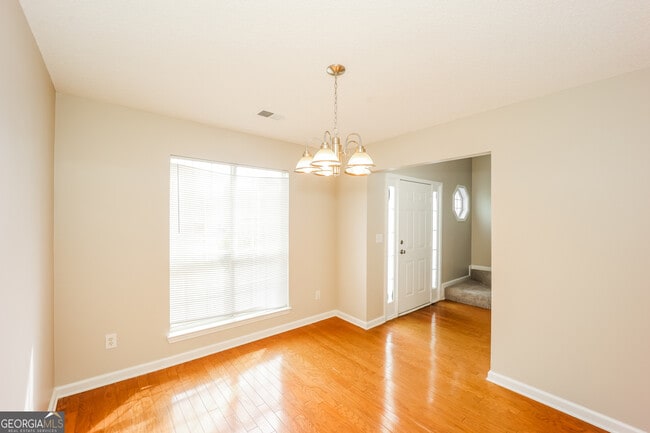 Building Photo - 181 Saddleview Trail