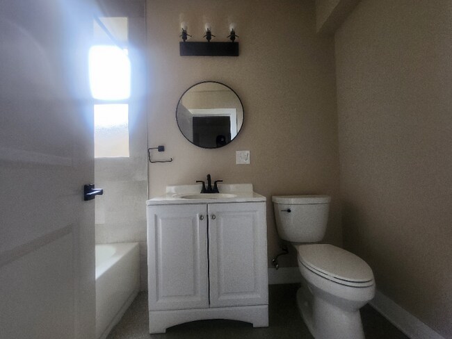 Foto del edificio - 2648 E 78th St