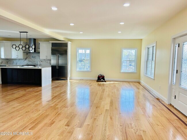 Foto del edificio - 713 Asbury Ave