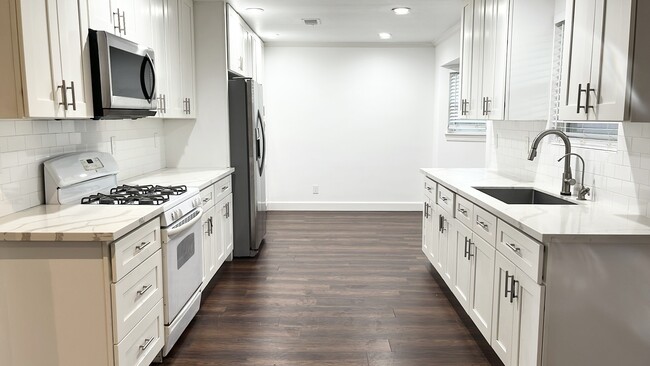 Foto del edificio - 11126 Hanning Ln