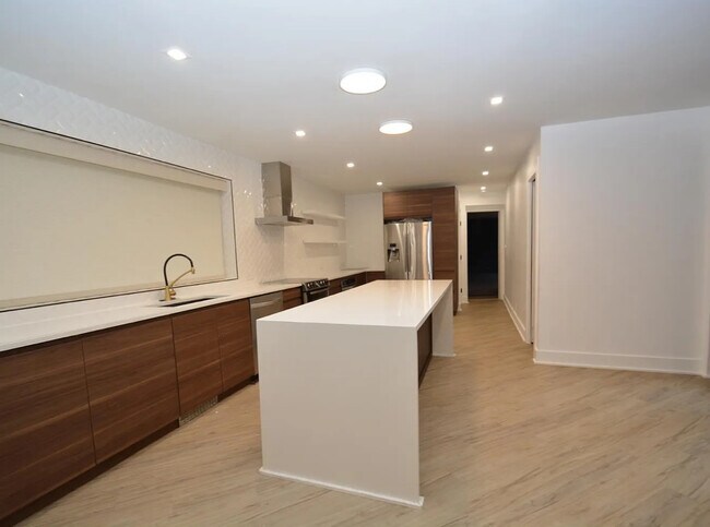 Foto del edificio - 115 Ashworth Dr