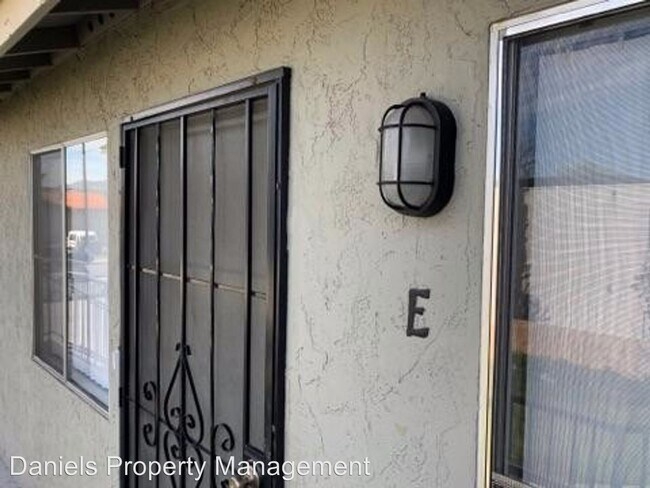 Building Photo - 2 br, 1 bath Apartment - 236 Taft 236 Taft #E