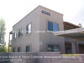 Building Photo - 4046 E Fairmount St