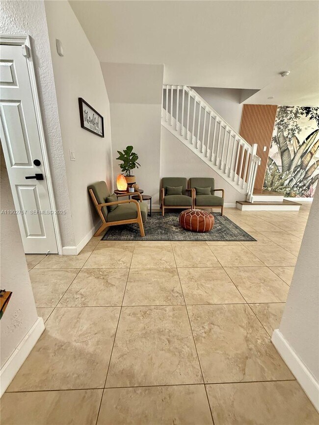 Foto del edificio - 1034 NE 208th St