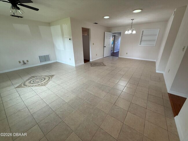 Foto del edificio - 117 Cuadro Pl