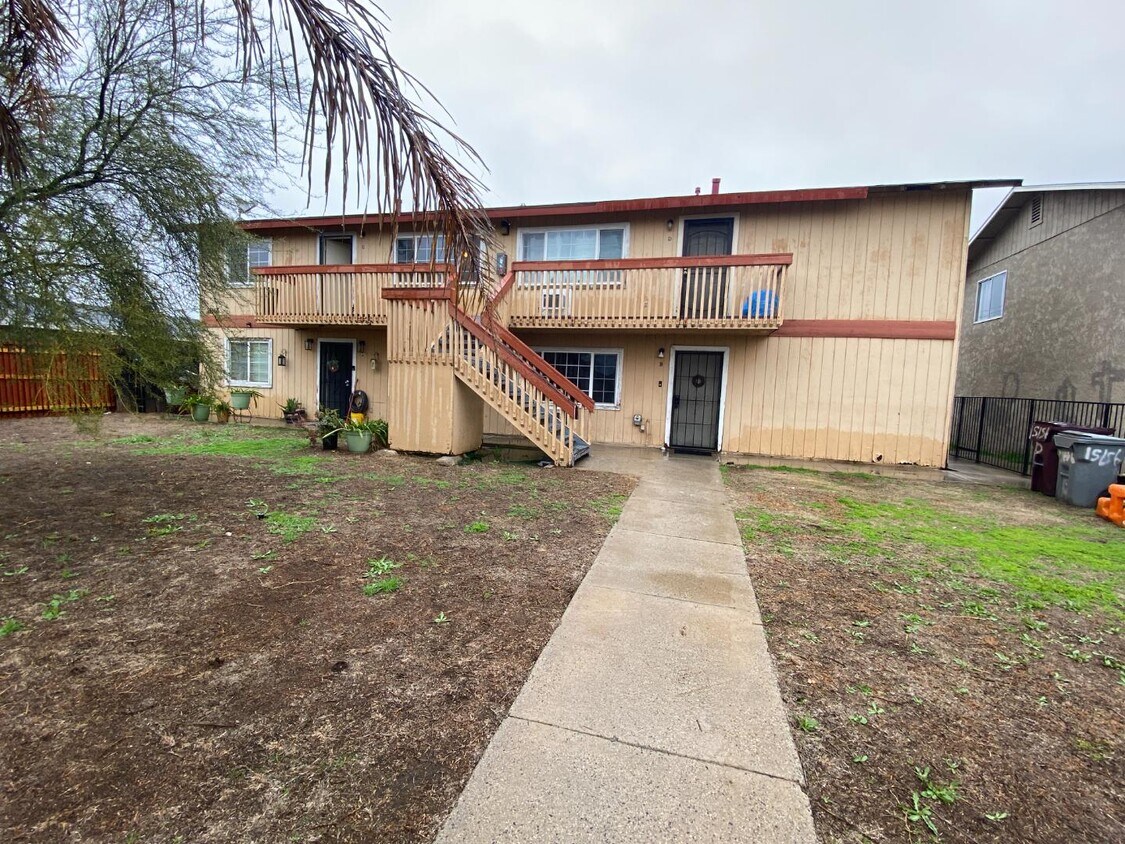 Foto del edificio - 15156 Elm Ct
