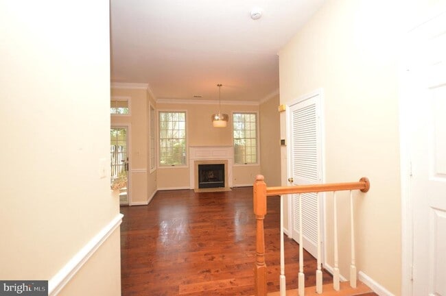 Building Photo - 112 W Park Dr