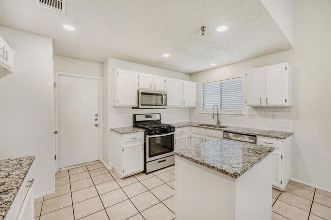 Foto del edificio - 11922 Meadowfire Dr
