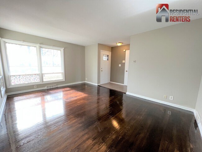 Foto del edificio - 8928 W Portage St