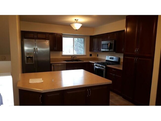 Foto del edificio - 6446 Village Pkwy