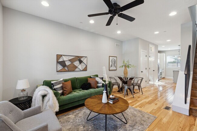 Foto del edificio - 1325 S Dover St