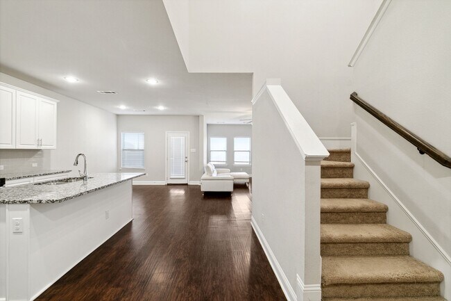 Building Photo - 2321 Mount Olive Ln