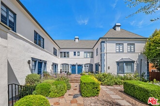 Building Photo - 1270 Hayworth Ave